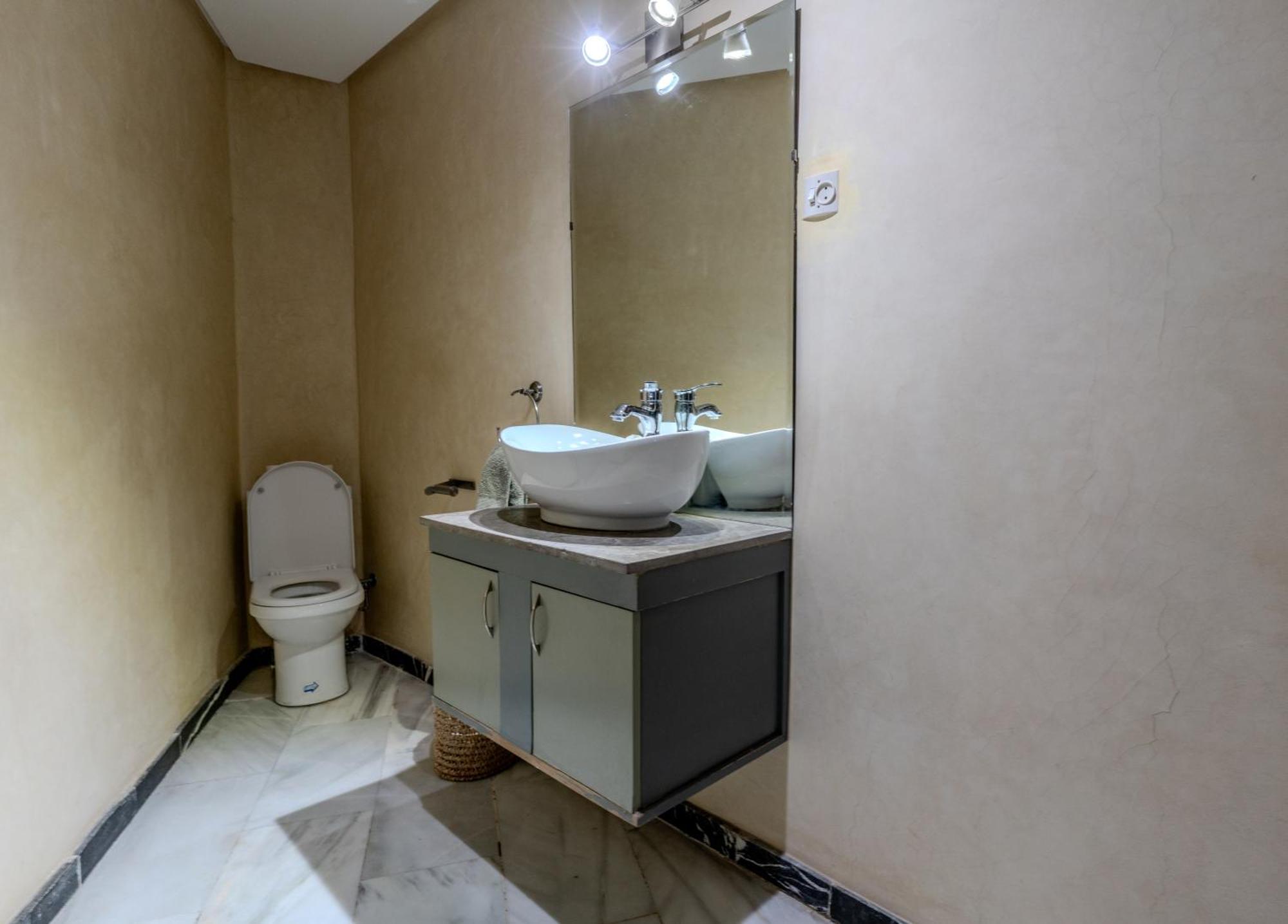 Bel Appartement Au Coeur De Gueliz マラケシュ エクステリア 写真